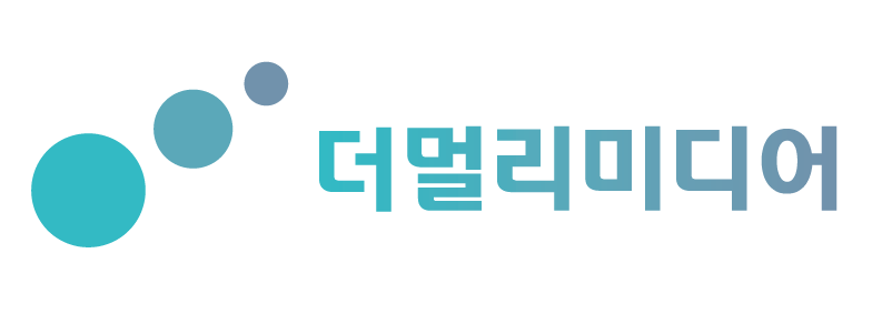 주식회사 더멀리미디어 로고